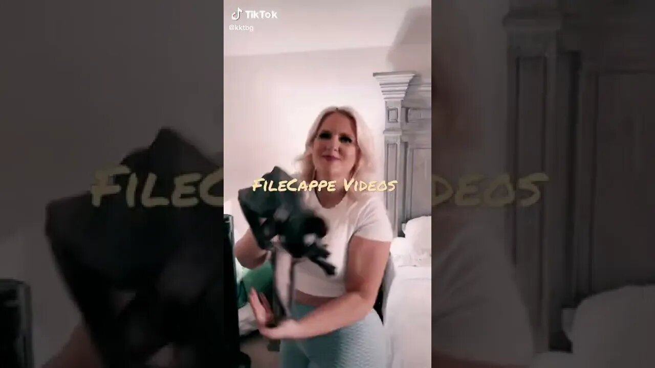 Cat like Reactions 😻 lol