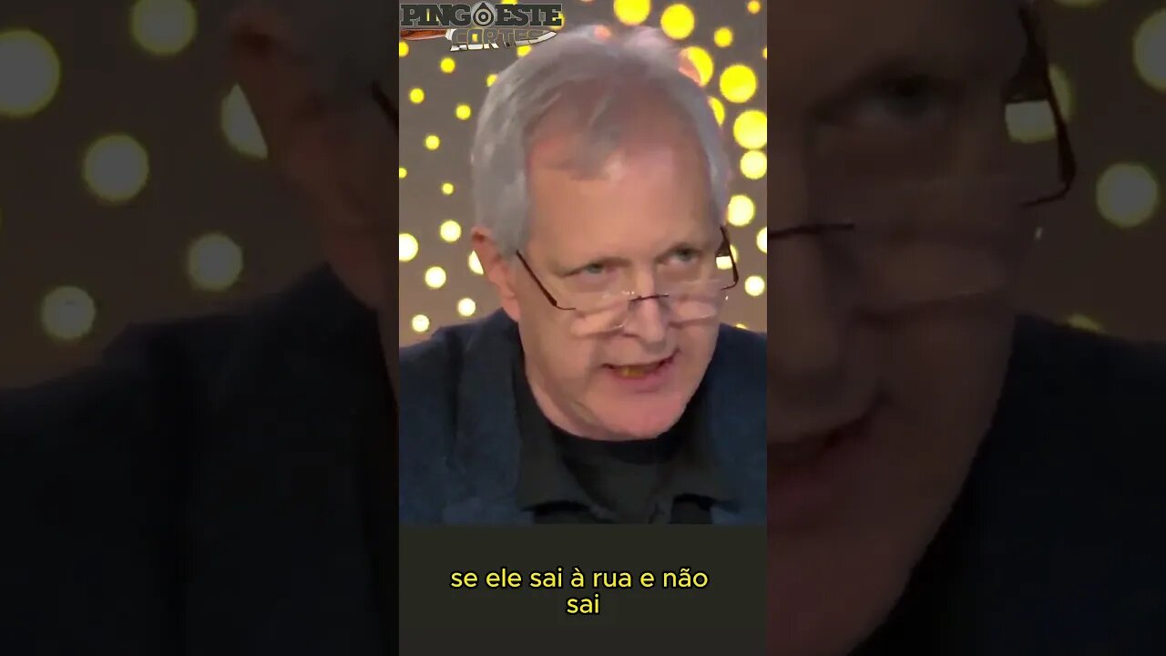 Porque será que ninguém aplaude os ministros do STF?