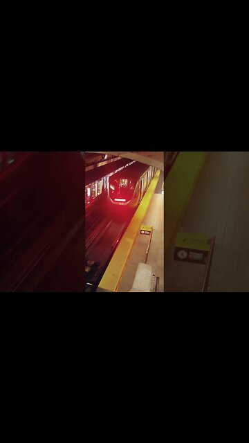 Nonstop Montréal metron #montrealtourism #traintravel #viralvideo #train #travel