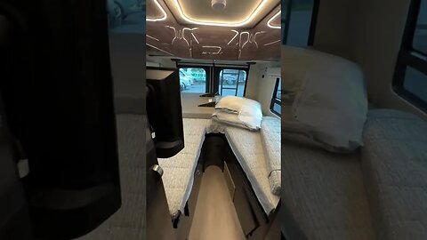 Such A Sweet Layout! 🚐 Winnebago ERA 70A Sprinter Van