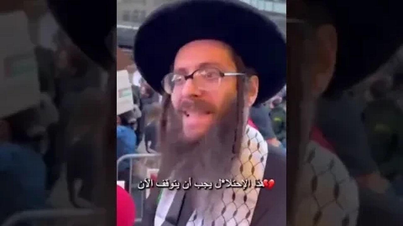 Jewish Man Visits Pro Palestinian Rally Peacefully