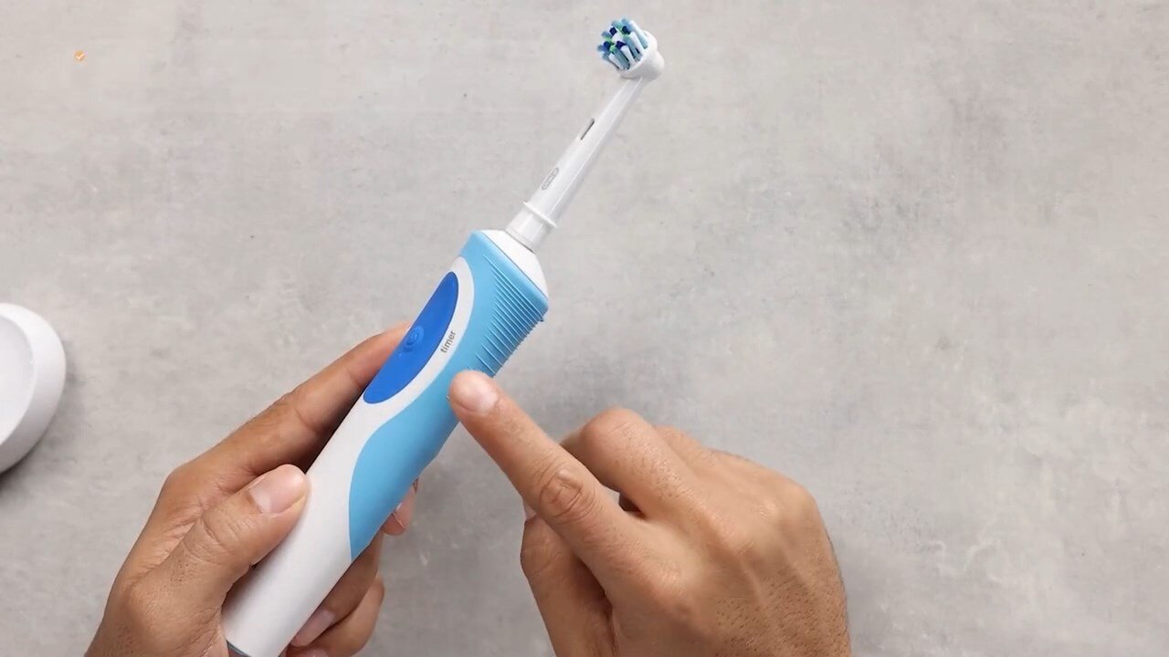 Oral B Electric Toothbrush Vitality Rotation Clean Tooth 3D White