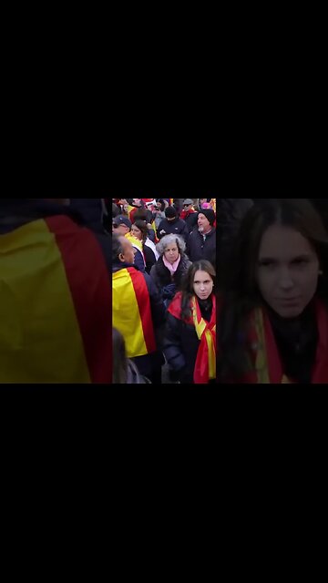 🇪🇸 "Madrid será la tumba del Sanchismo" - cánticos en la Calle Ferraz, Madrid