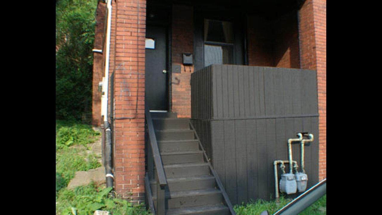 4755A Monongahela St, Pittsburgh, PA 15207