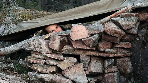 Finally Some Peace! Catch & Cook + Sleeping in a Cozy Shelter