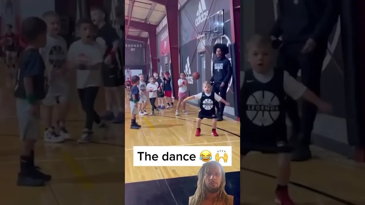 The little dance 🤣..