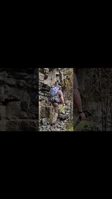 Mountain Hiking Through The Eye Of The Needle | AOWS