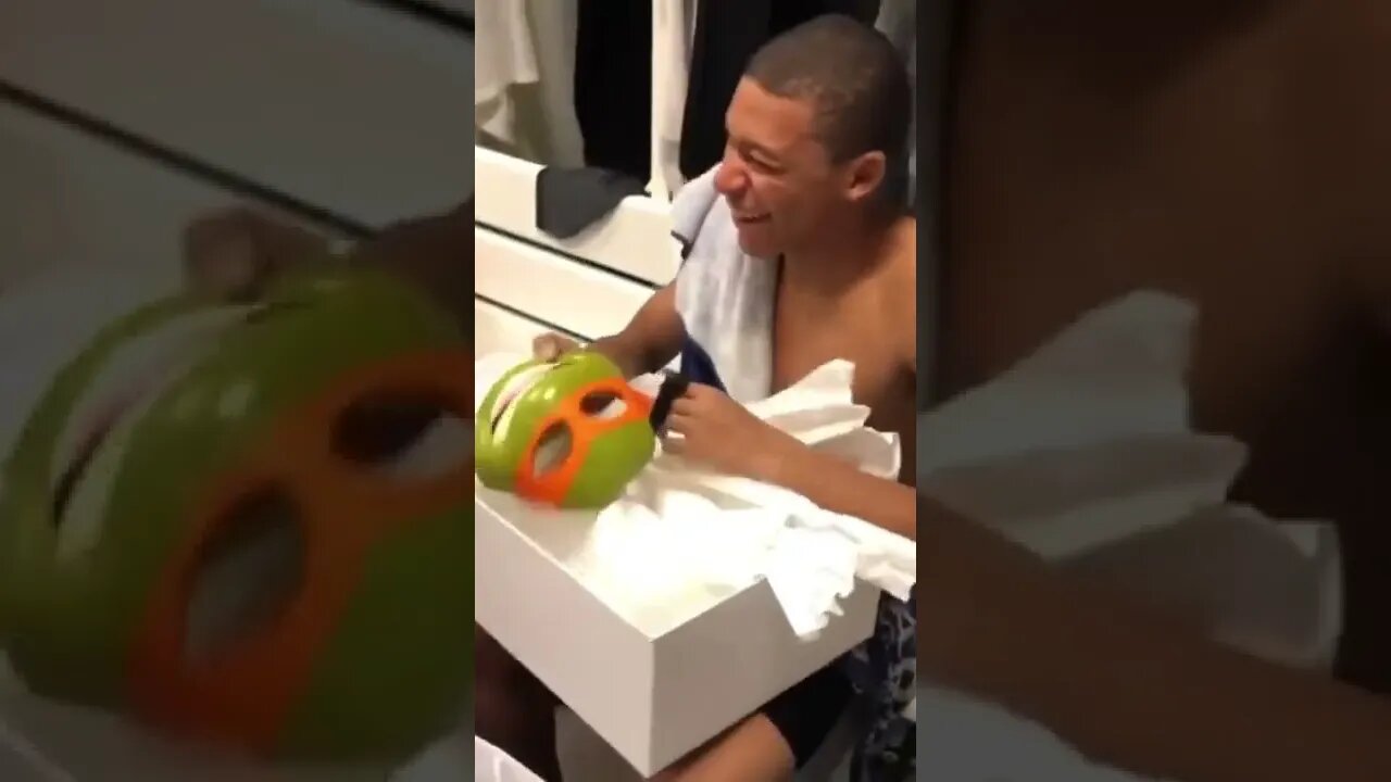 Mbappe friend surprised 🤣🤣🤣