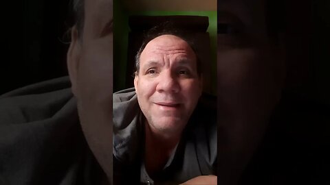 Monarquia não é chefia de governo. Não é bolsonarismo ou lulismo