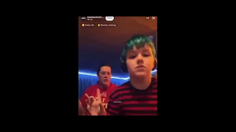 KID TELLS LIVESTREAM HIS WEIRDO MOTHER PUSHES LGBT ON HIM