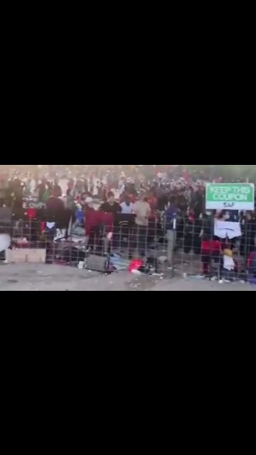 OVER 10k ILLEGALS UNDER A BRIDGE AT THE BORDER