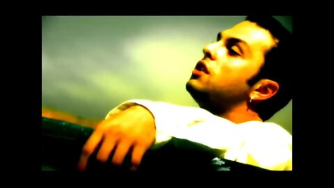 Γιώργος Αλουπογιάννης & 4 Εποχές - Τα πιο μεγάλα πράγματα τα έζησα μικρός (2000) - Μουσικό βίντεο