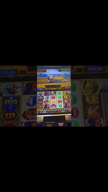 JACKPOTS ON ALL THE MACHINES AT LAS VEGAS AIRPORT