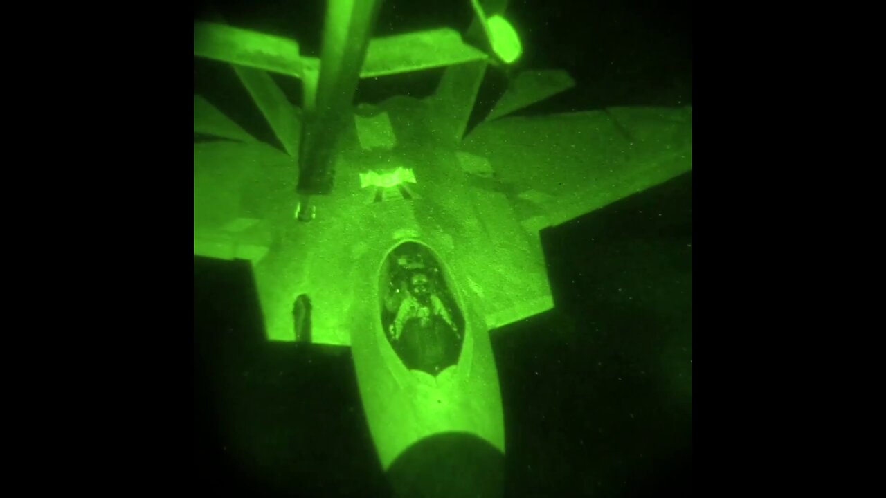 KC-10 Refuels F-22 Raptors at Night