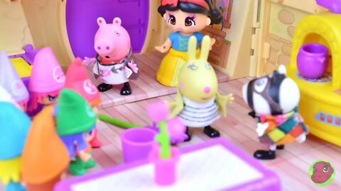 Peppa Pig atrapada en el cuento de BLANCANIEVES Peppa es Miraculous LadyBug Cap 5 COMPLETO