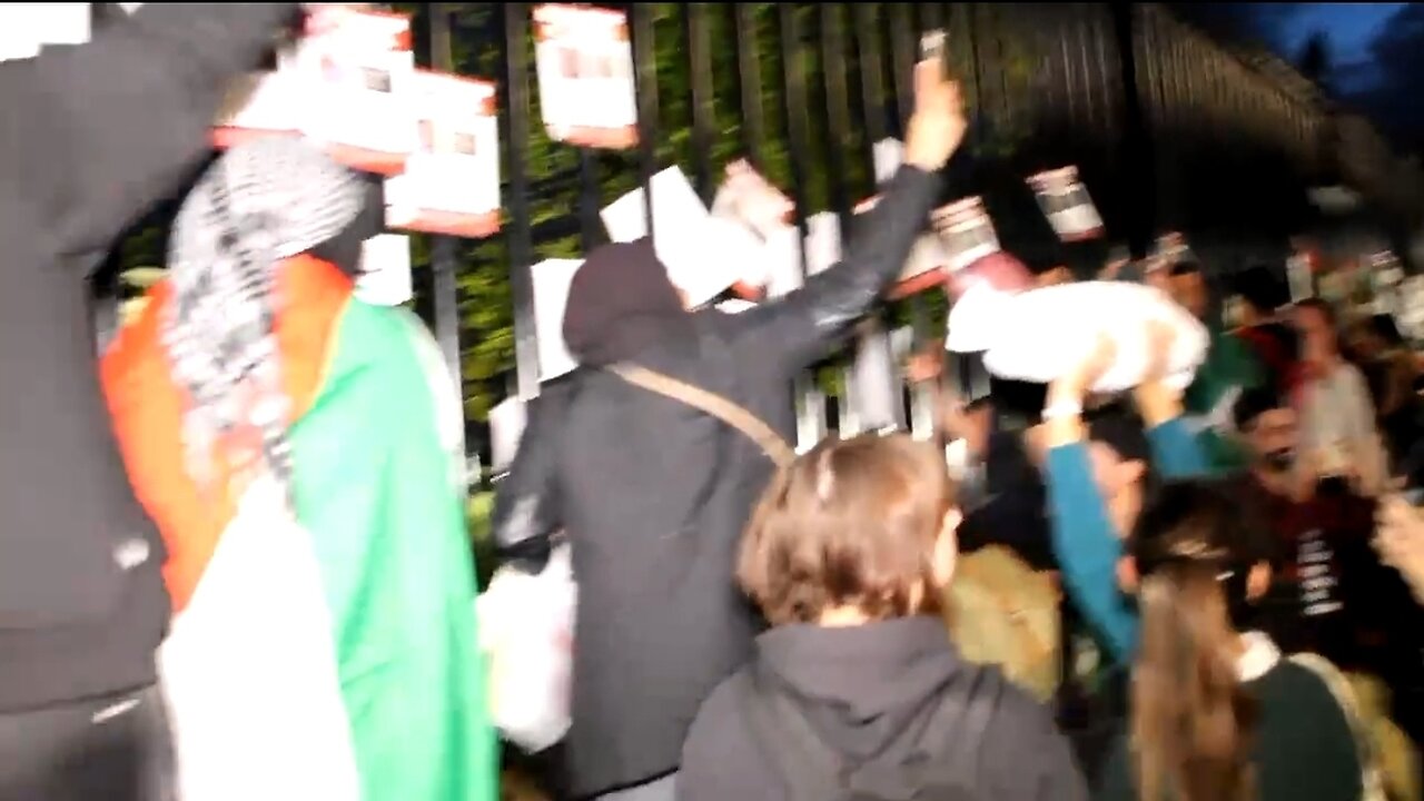 Pro Hamas Protesters Allah Akbar Outside White House