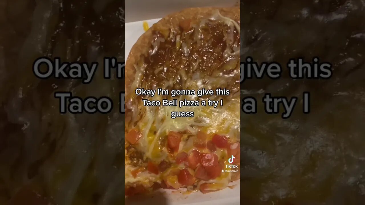 #tacobell #mexicanpizza #food #foodie #foodtest #tryingfood #tacobellreview #foodreview