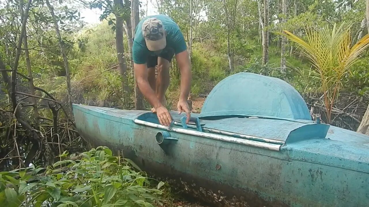 Pedal Boat Repair 001 Haul Out