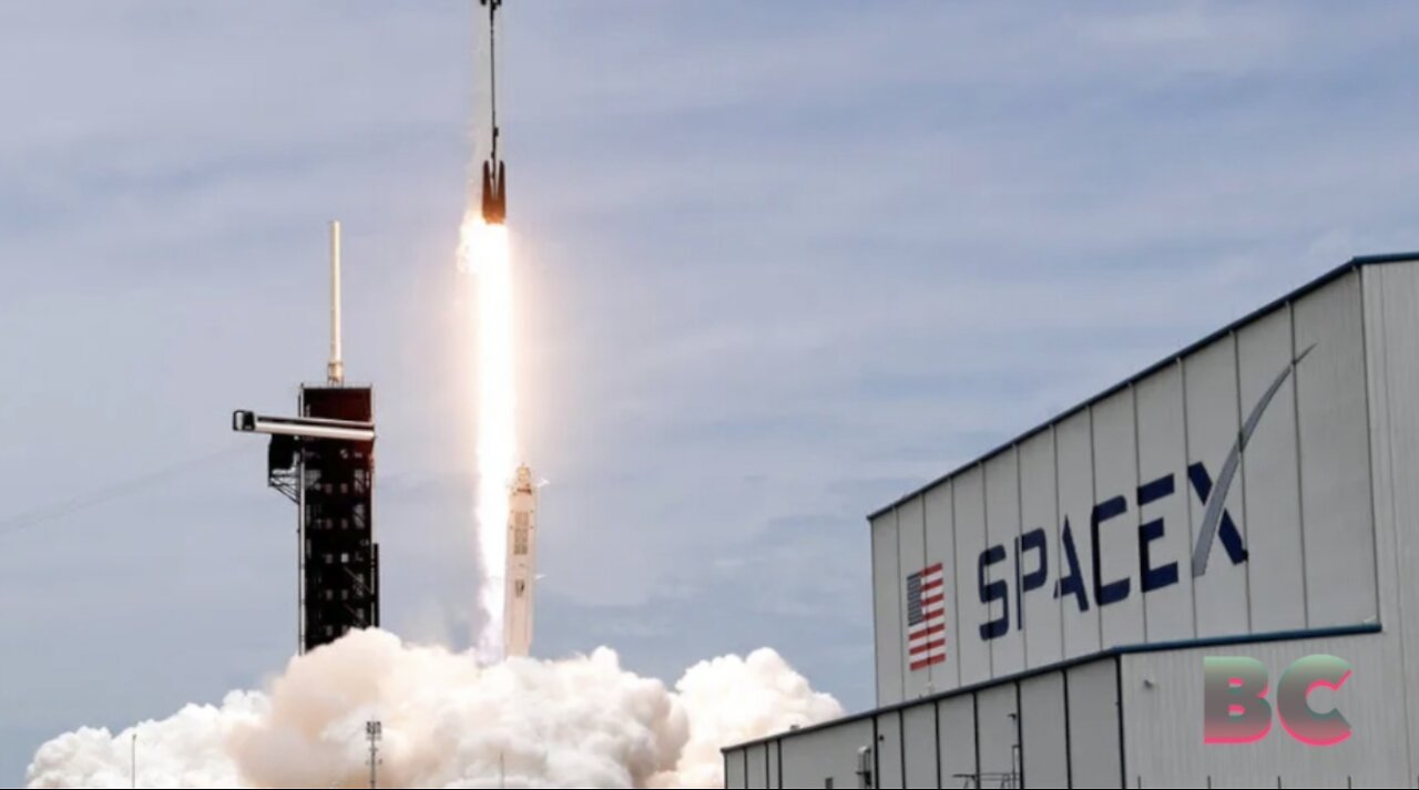 SpaceX successfully launches Falcon 9 rocket on Sunday