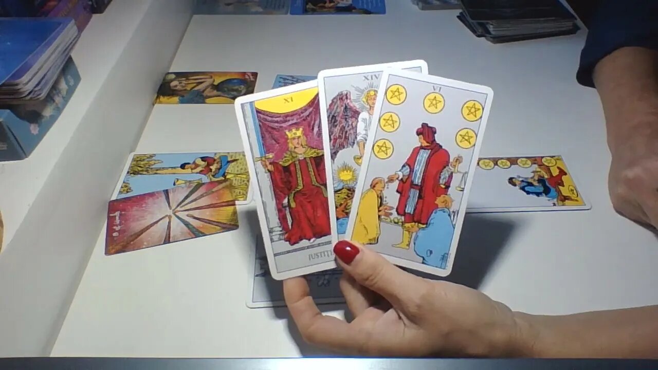 TAROT GEMENI Noiembrie/Decembrie - ECHILIBRU PREZENTA TRANSMUTATI TOT CEEA CE VA INDEPARTEAZA DE ELE