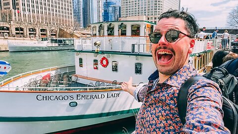 Architecture Boat Ride on the Chicago River