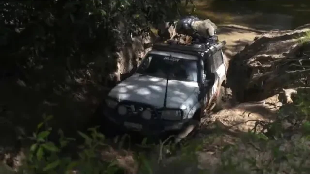 CAPE YORK MADNESS Which 4WD FLOATED ROOF DEEP RIVER CROSSING Old Telegraph Track in detail @@ 30