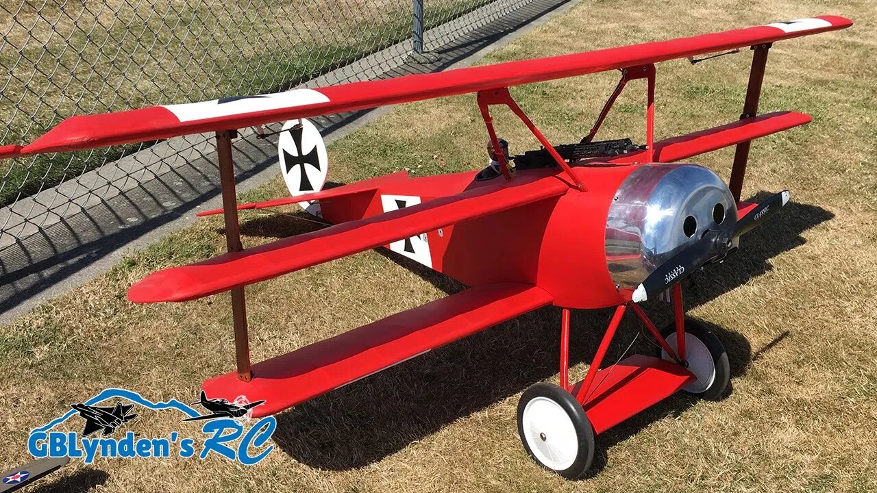 Giant Scale Red Baron RC Triplanes Dogfighting With Noseovers