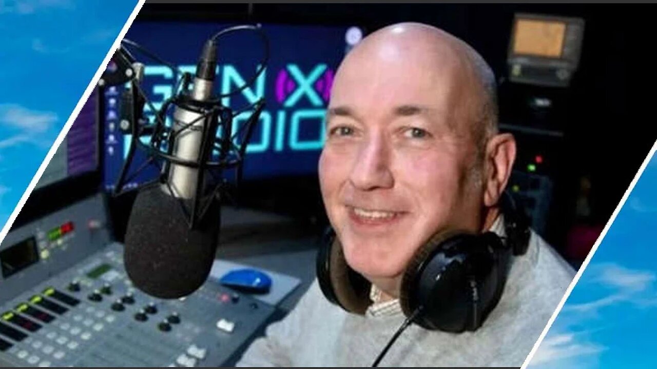 Pro-vaxx radio DJ Tim Gough (55) dies of heart attack while presenting his show | Hugo Talks