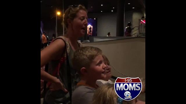 How to entertain your kids while waiting in line at Walt Disney World