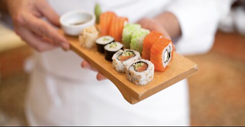 3 Fils Dubai's Best Sushi Restaurant!