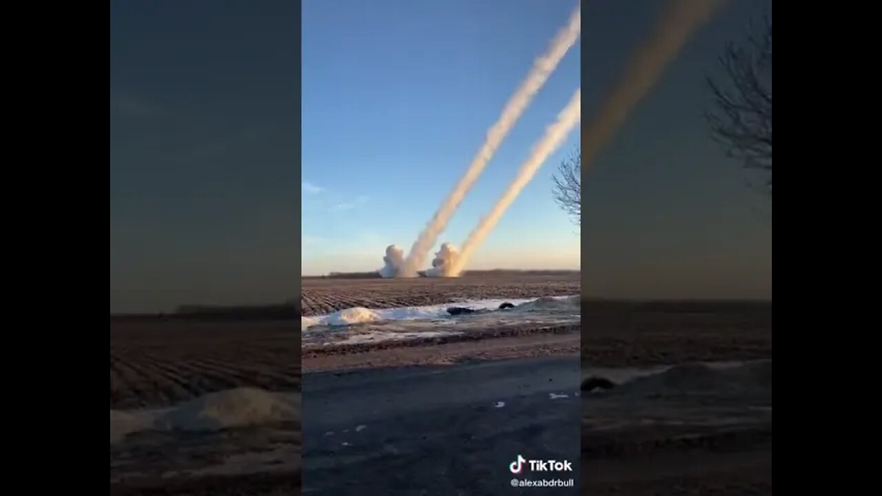 ★★★ Two Russian MLRS Firing