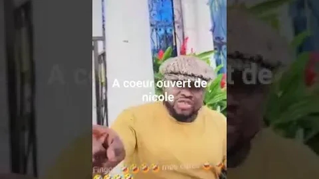 Carimo Scorpion 🦂 Vs Abeille 🐝 Flore De Lille Veuve Joyeuse_elle montre la rage ou dela fureur Amour