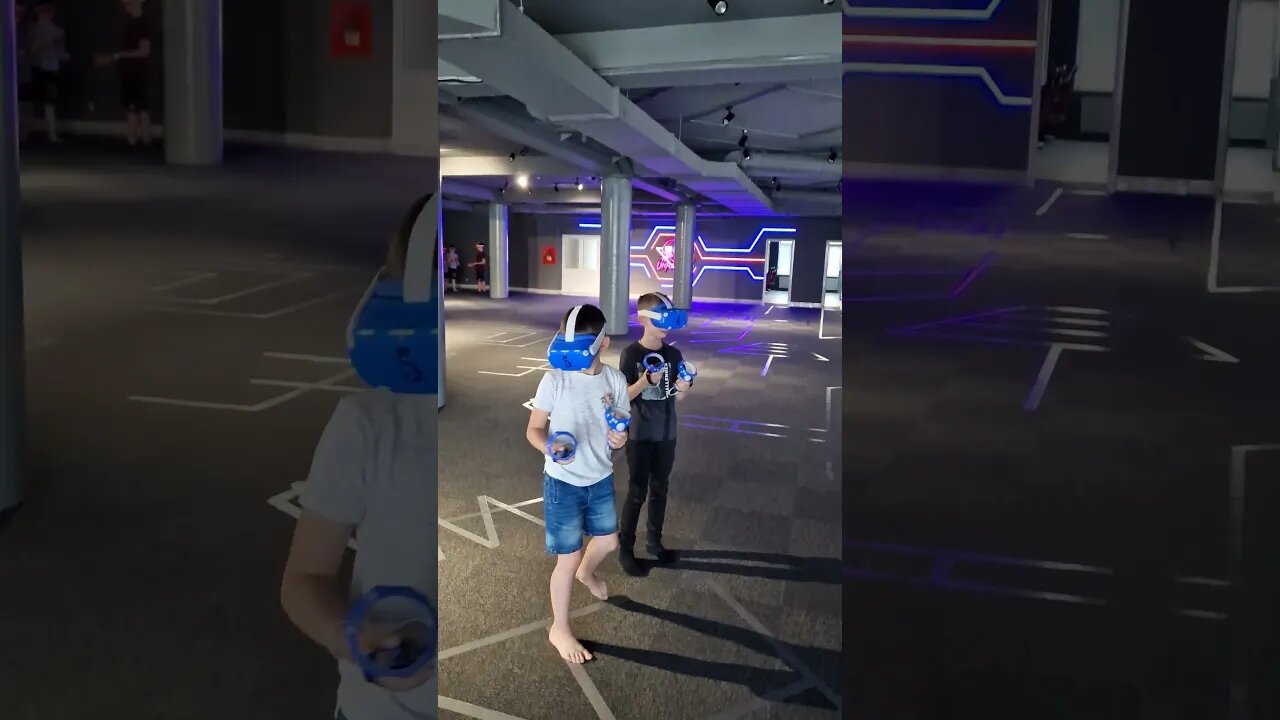 tiktok:unreal.md 🎮👾🕹️ #vr #vrclub #virtualreality #unrealvr #moldova #chisinau #vrarena 🖤 @unrealmd