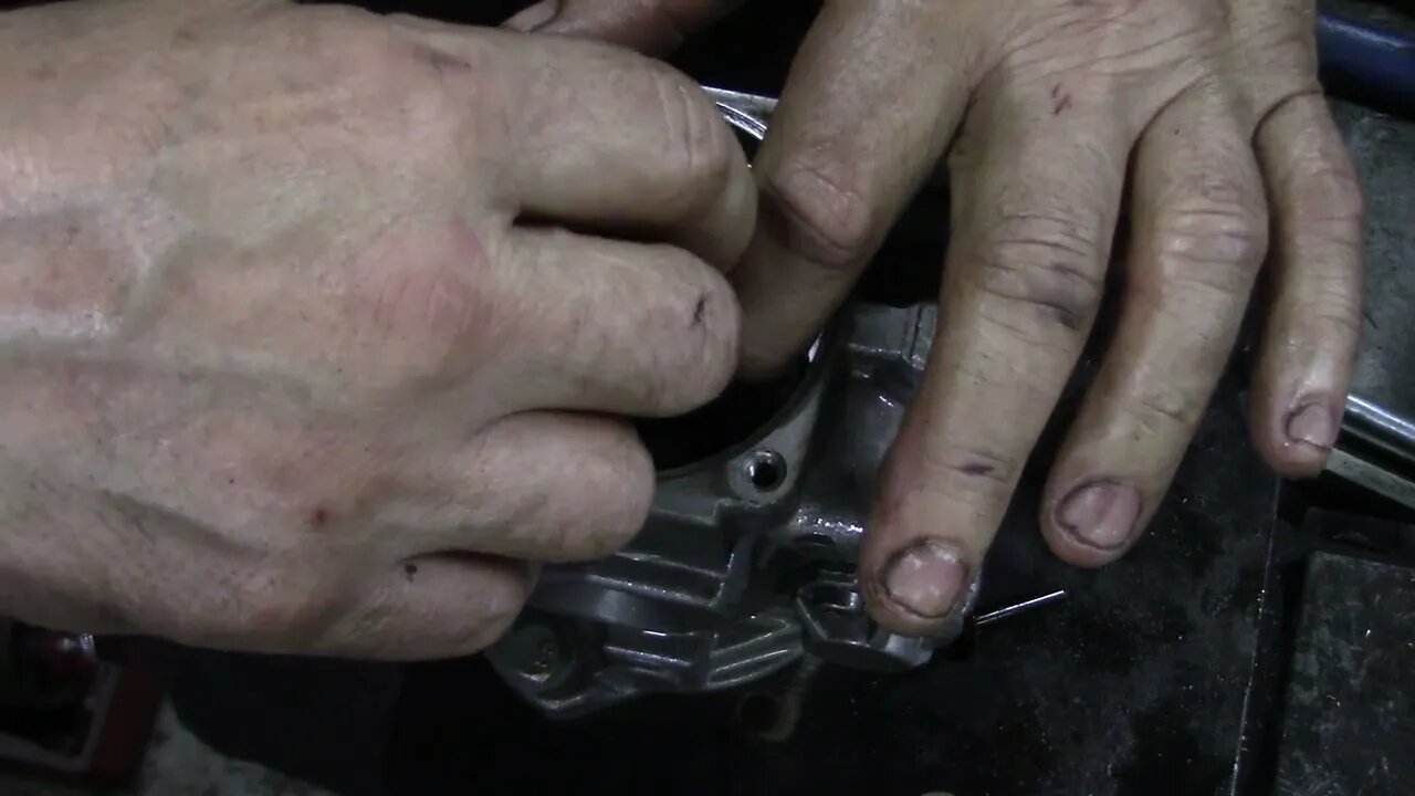 Sealing a leaking Bosch VE injection pump. When things go wrong!