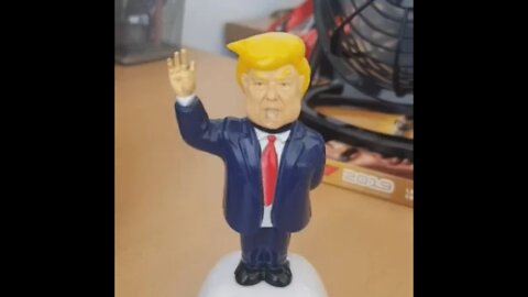 The Ultimate Solar Powered Donald Trump Meme!