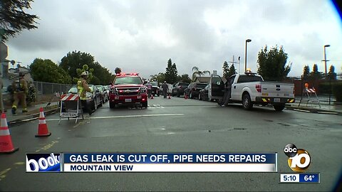 Gas leak delays buses in Mountain View