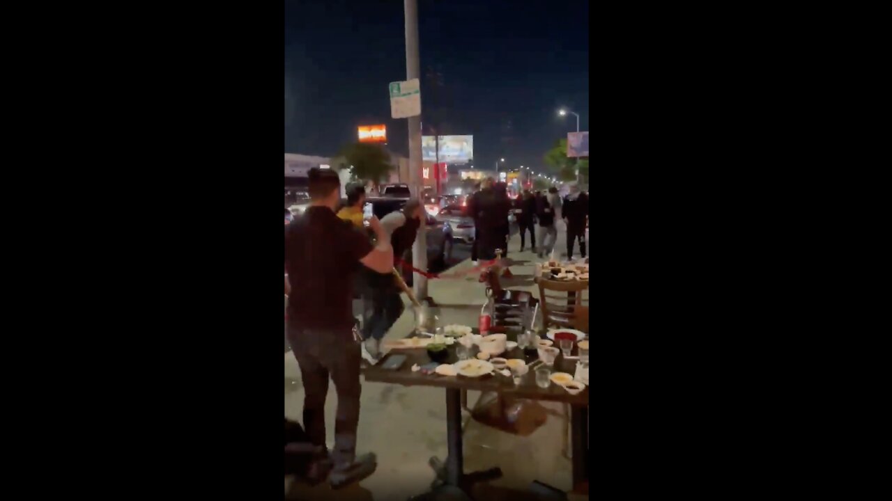 Pro-Hamas Protestors VIOLENTLY Attack Jewish People in Streets