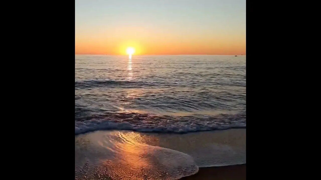 45 Second Short | Strong Waves | Committed Mind Meditation Music#shorts #1 @Meditation Channel