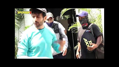 Sara Ali Khan, Kartik Aaryan, Malaika Arora, Daisy Shah snapped across in the town | SpotboyE