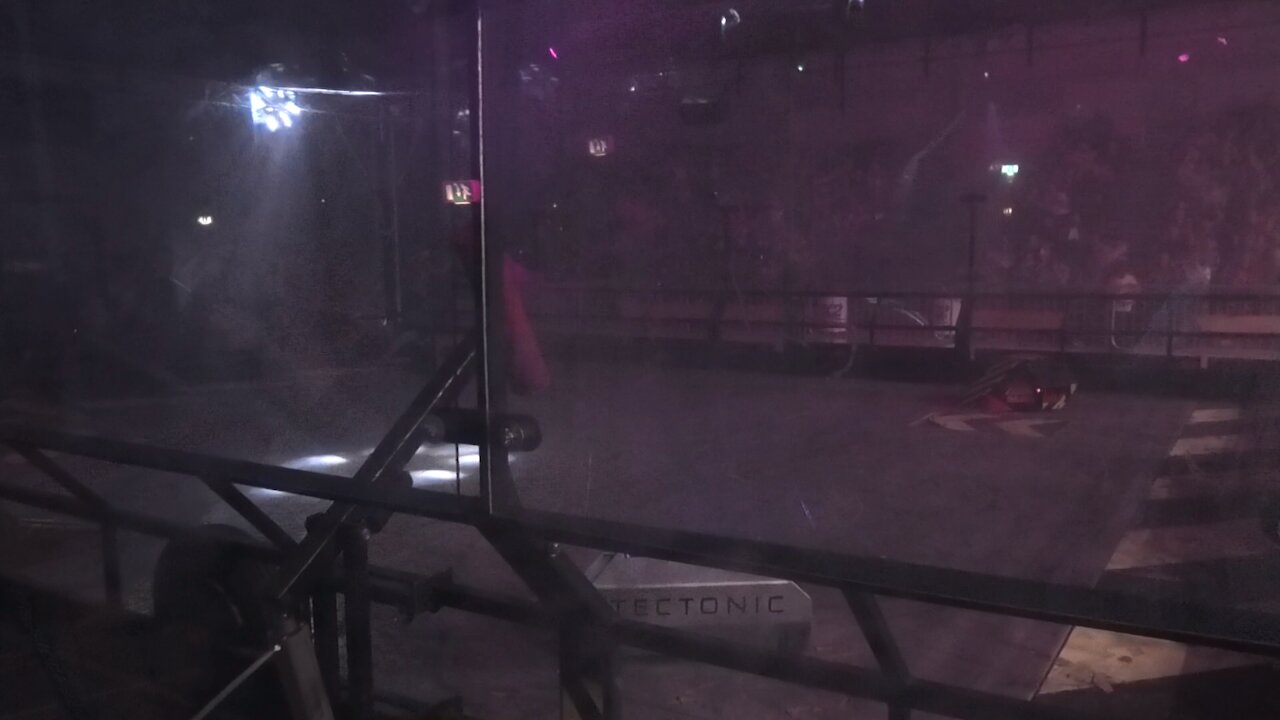 Robots Live Crawley 2021: Eruption Vs Tectonic Vs Turbulence