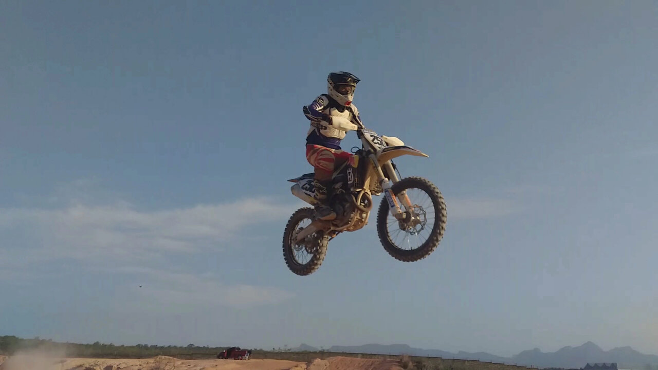 JUMPS - Husqvarna fc450 - Ilha - RJ - Brazil