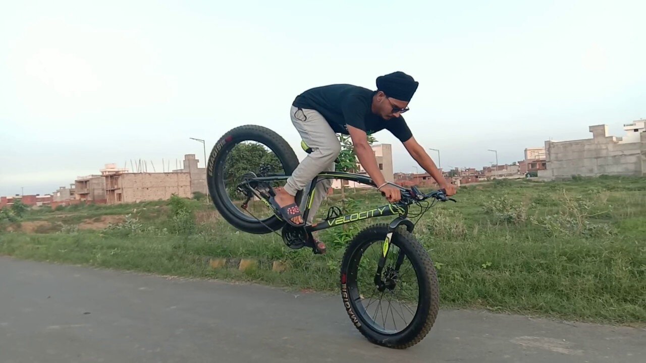 Cycle stunt