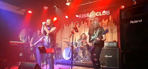 Stormsons - Symptom Of The Universe - Live