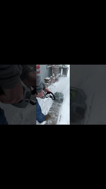 Worlds Smallest Snow Blower