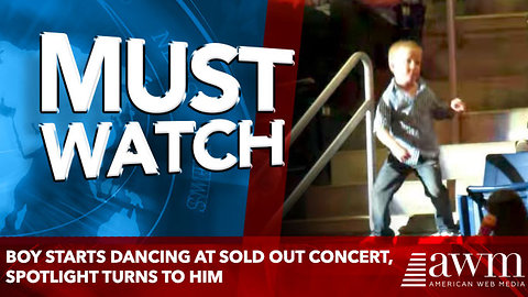 Boy Starts Dancing At Sold Out Concert, Spotlight Turns To Him And The Crowd Goes Crazy