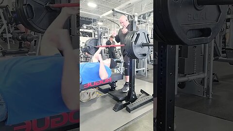 Big Bench Saturday at Shorewood fitness 💪