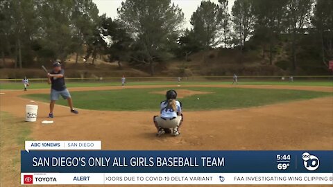 Mustangs all girl baseball team