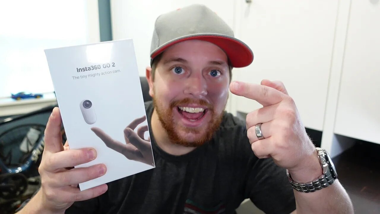 insta360 go 2 Unboxing and First Look (LIVE RECORDING)