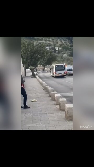 Arab Muslims Stone Israeli Buses Outside On Way to Western Wall in Jerusalem