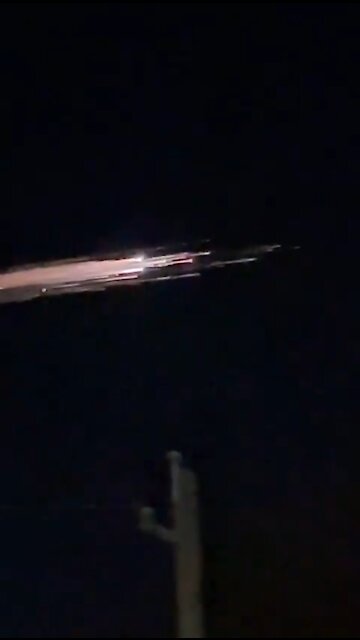 Objeto en llamas cruza el cielo de Oregon